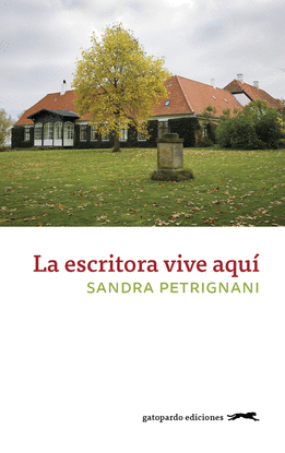 LA ESCRITORA VIVE AQU�