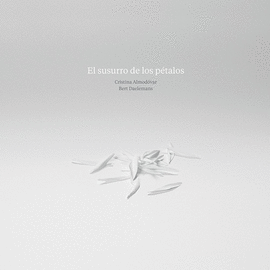 EL SUSURRO DE LOS PETALOS