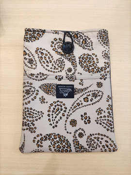 BOLSA PORTALIBROS LEOPARD BEIGE GRANDE. BY LONGA VIDA